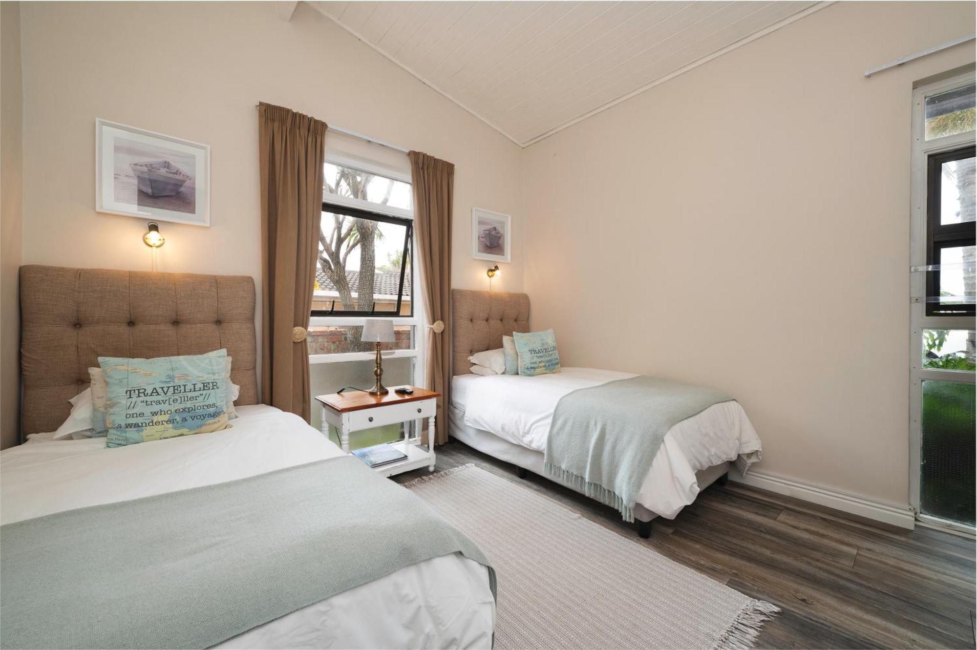 Admirals Lodge Guest House And Brightways Self Catering Apartments Port Elizabeth Buitenkant foto
