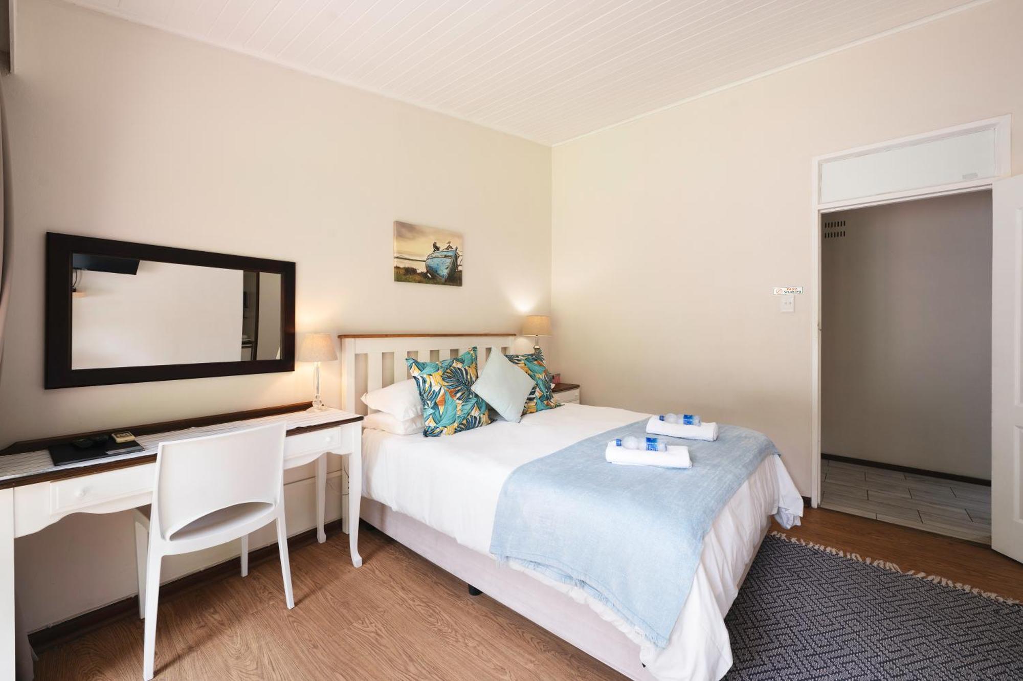 Admirals Lodge Guest House And Brightways Self Catering Apartments Port Elizabeth Buitenkant foto