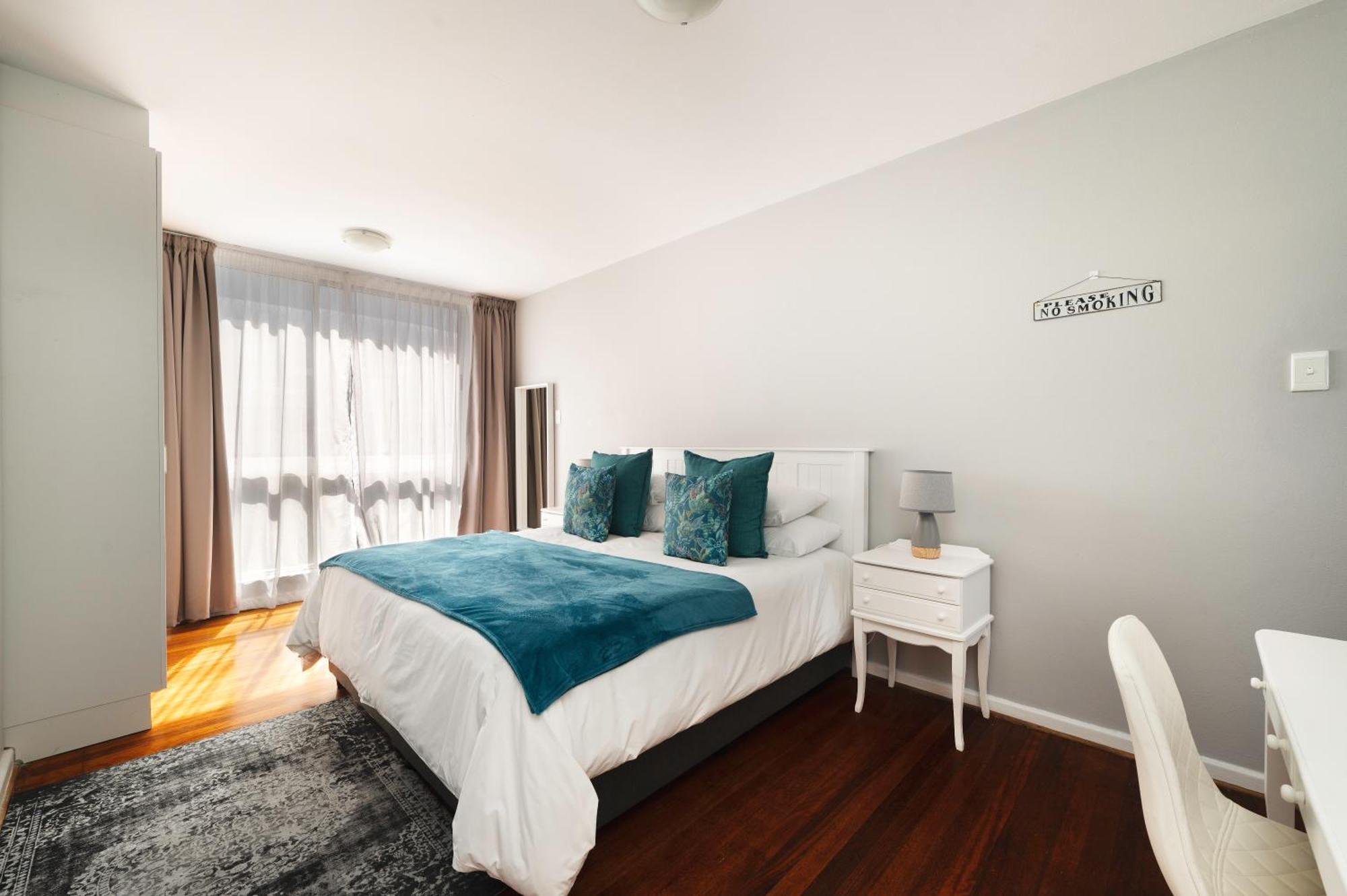 Admirals Lodge Guest House And Brightways Self Catering Apartments Port Elizabeth Buitenkant foto