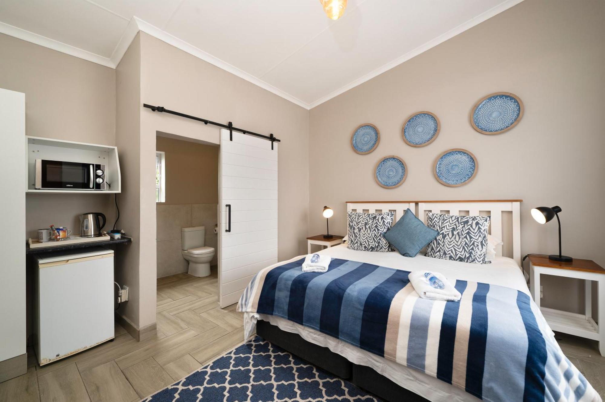 Admirals Lodge Guest House And Brightways Self Catering Apartments Port Elizabeth Buitenkant foto
