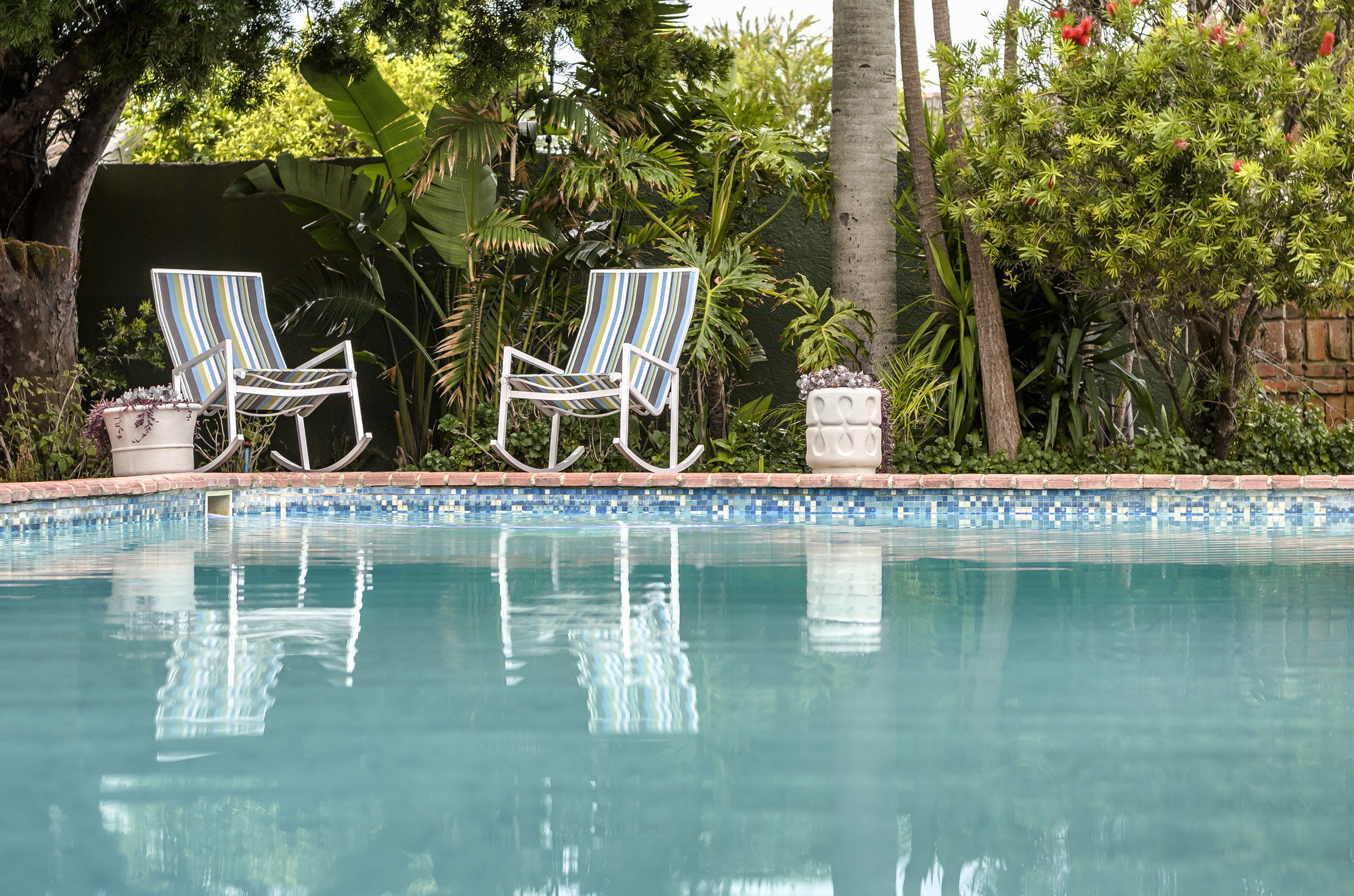 Admirals Lodge Guest House And Brightways Self Catering Apartments Port Elizabeth Buitenkant foto
